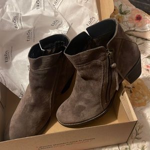 style Dillie ankle boot